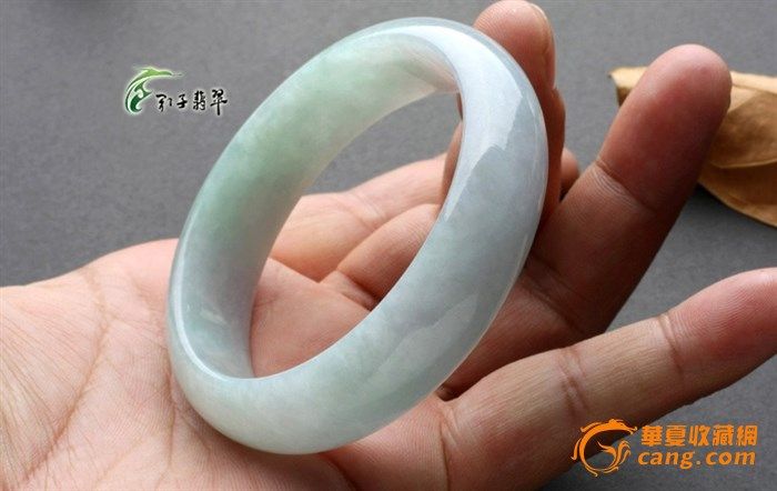 缅甸a货翡翠手镯 冰糯种春带彩翡翠手镯(55.2