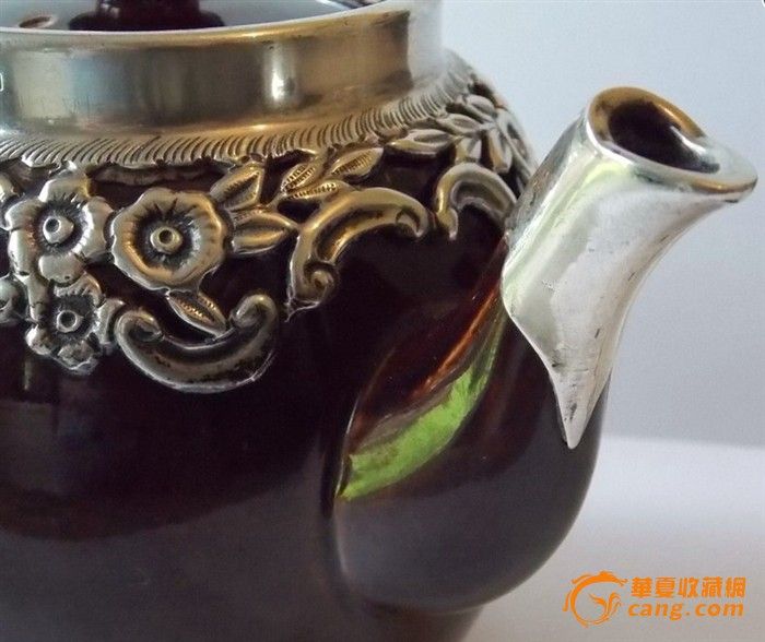 欧洲古董镶银茶壶图5图片