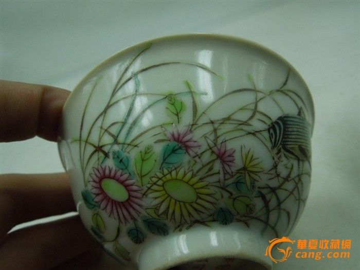 民国时期景德公司出品蝗虫花卉碗一对古玩古董