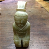 汉代玉跪人