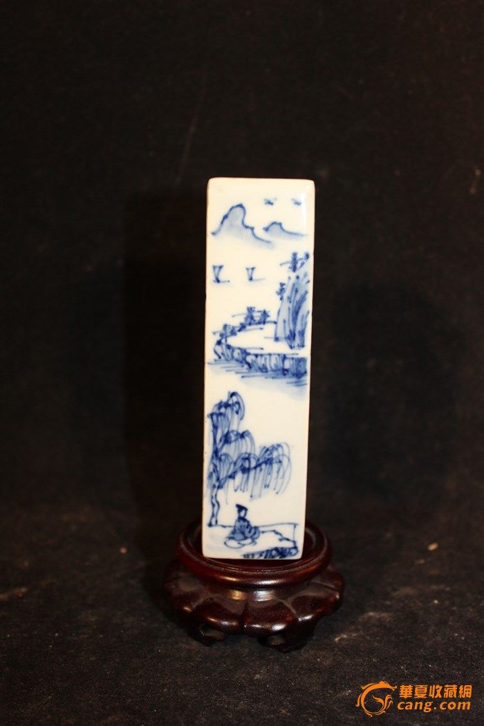 清代青花山水人物唐诗瓷制印章