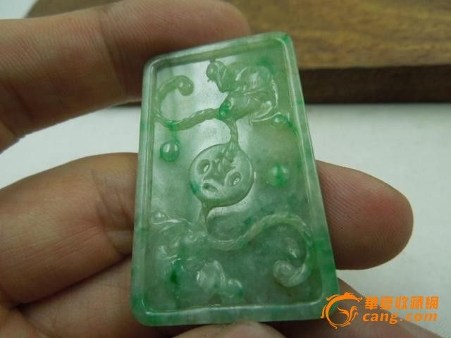 伟德国际出土清代翡翠特点 出土清代翡翠特点解说
