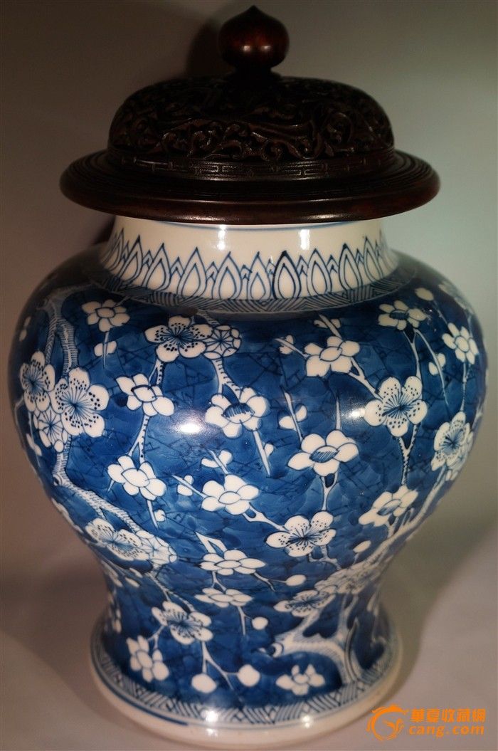 康熙青花冰梅纹饰将军罐